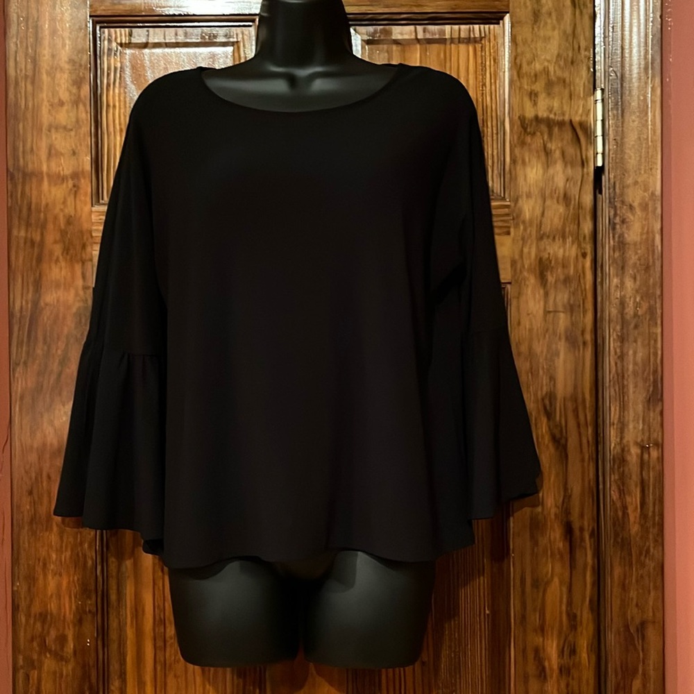 Vince Camuto Black Flowy Belle Sleeve Top
